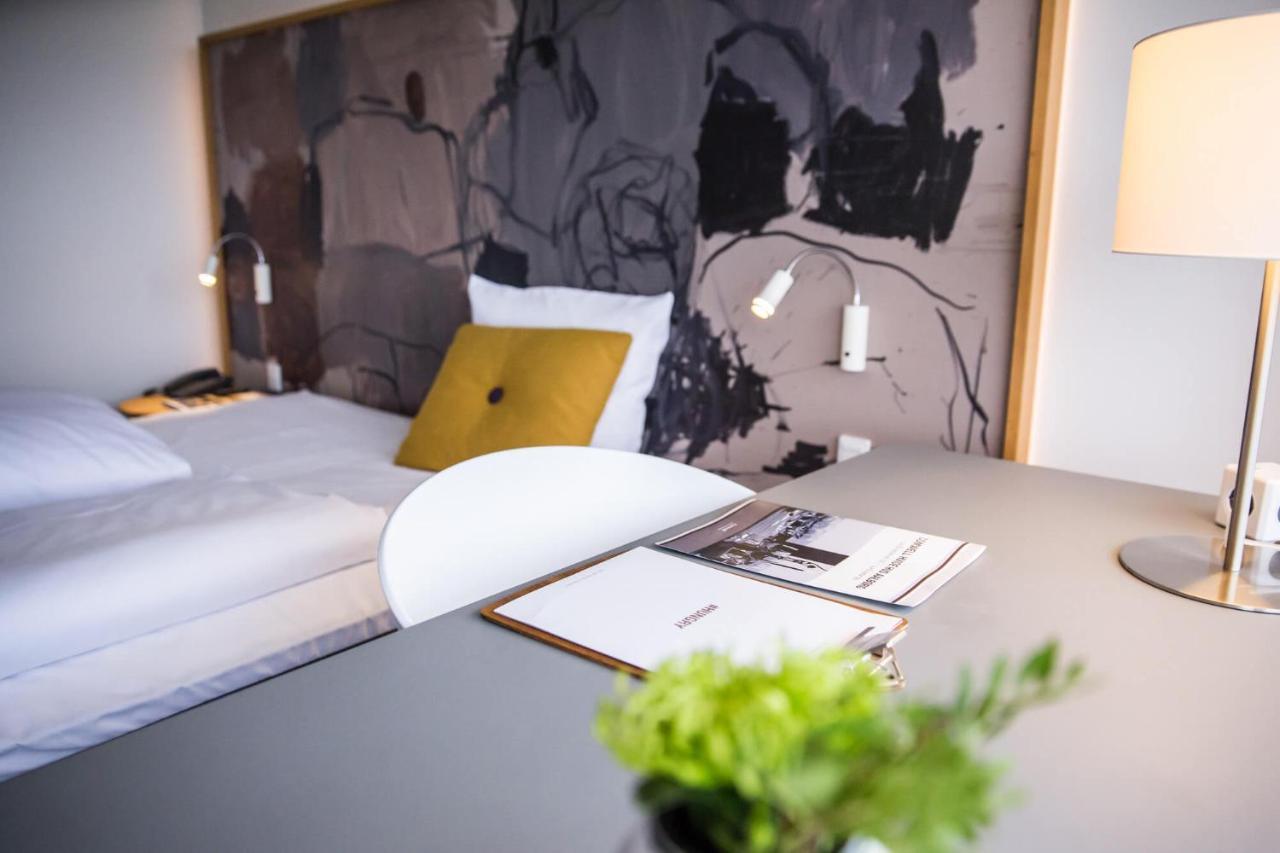 Hotel Comwell Hvide Hus Aalborg Exterior foto